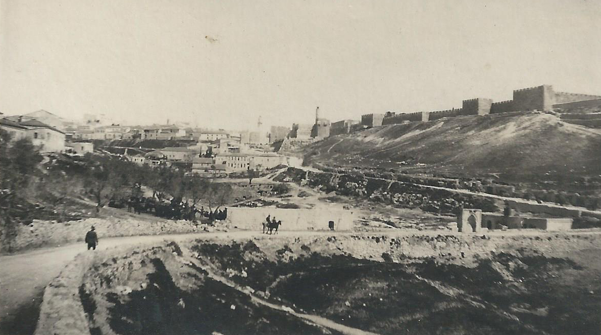 Entering_Jerusalem